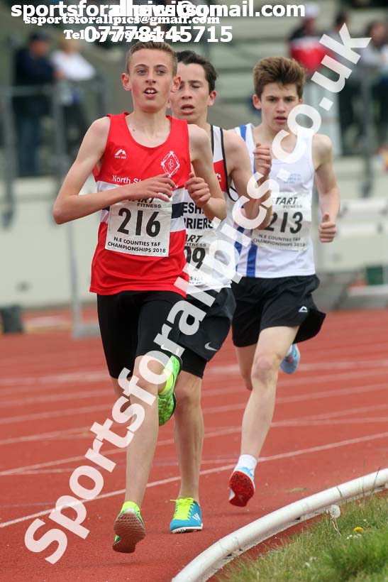 Boys under-15s 1500 metres, North Eastern Track and Fields Champs., Middlesbrough. Photo: David T. Hewitson/Sports for All Pics